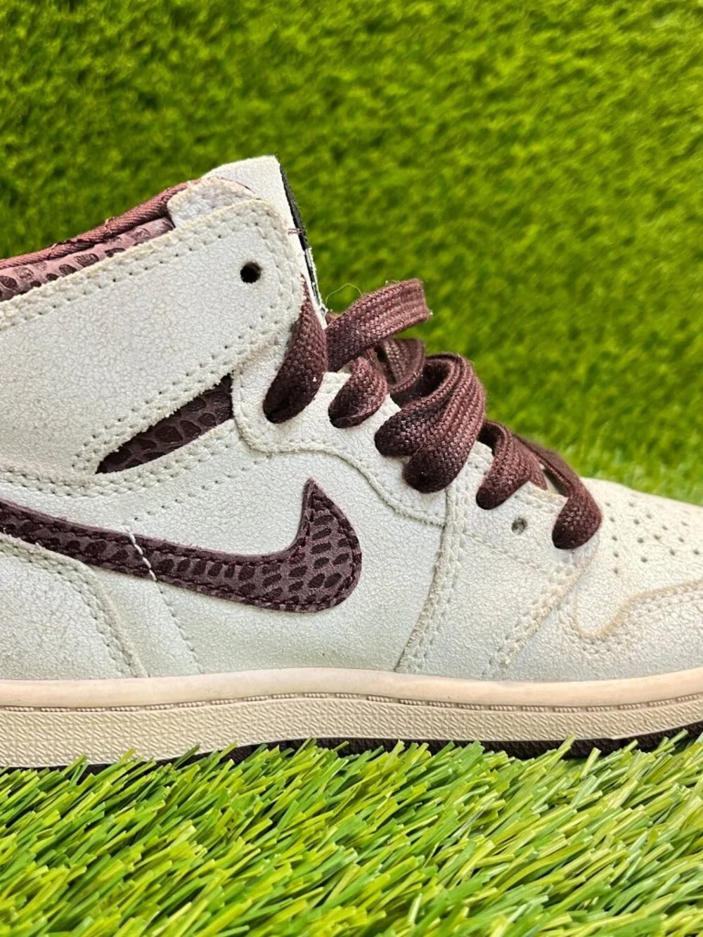 Nike Air Jordan 1 Retro Boys Size 12C Ivory Athletic Basketball Shoes Sneakers‎